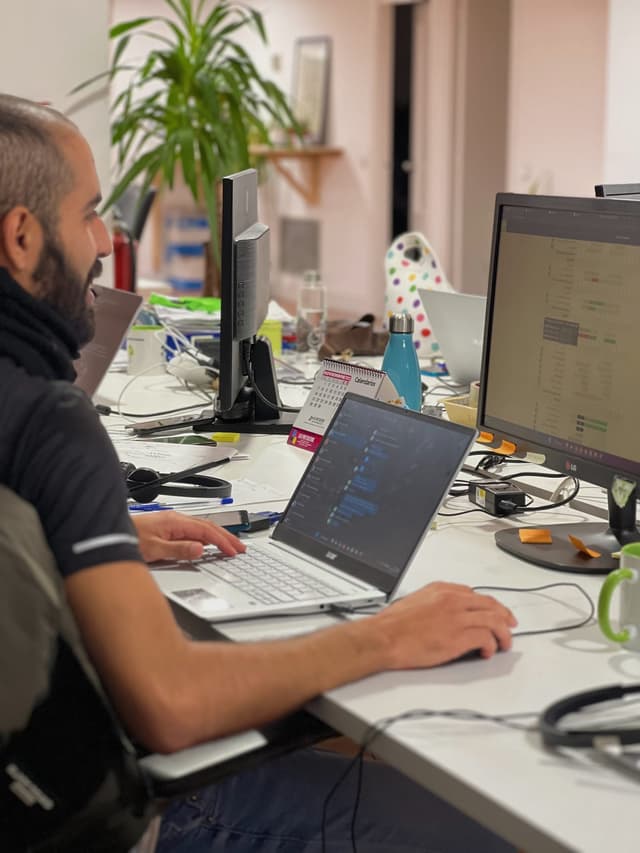 Day pass — working