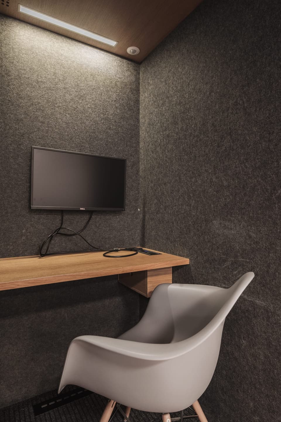 Cabina MEAVO Workspace interior
